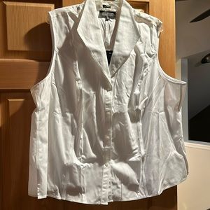 Jones New York sleeveless shirt- NWT Size 22W